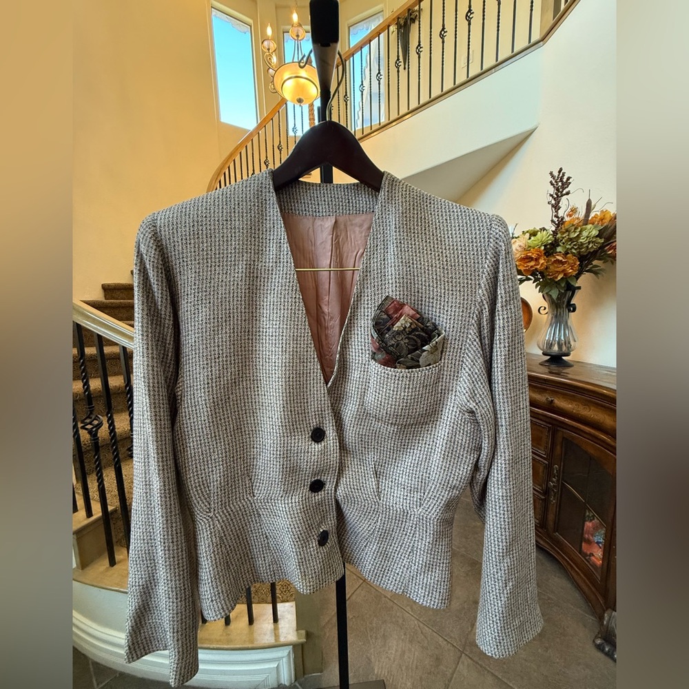 Vintage BARONESA Couture Tweed Blazer w/ Removable Silk Scarf Accent